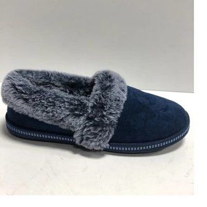 Skechers Women’s Cozy Campfire Team Toasty Slipper Size 6 M